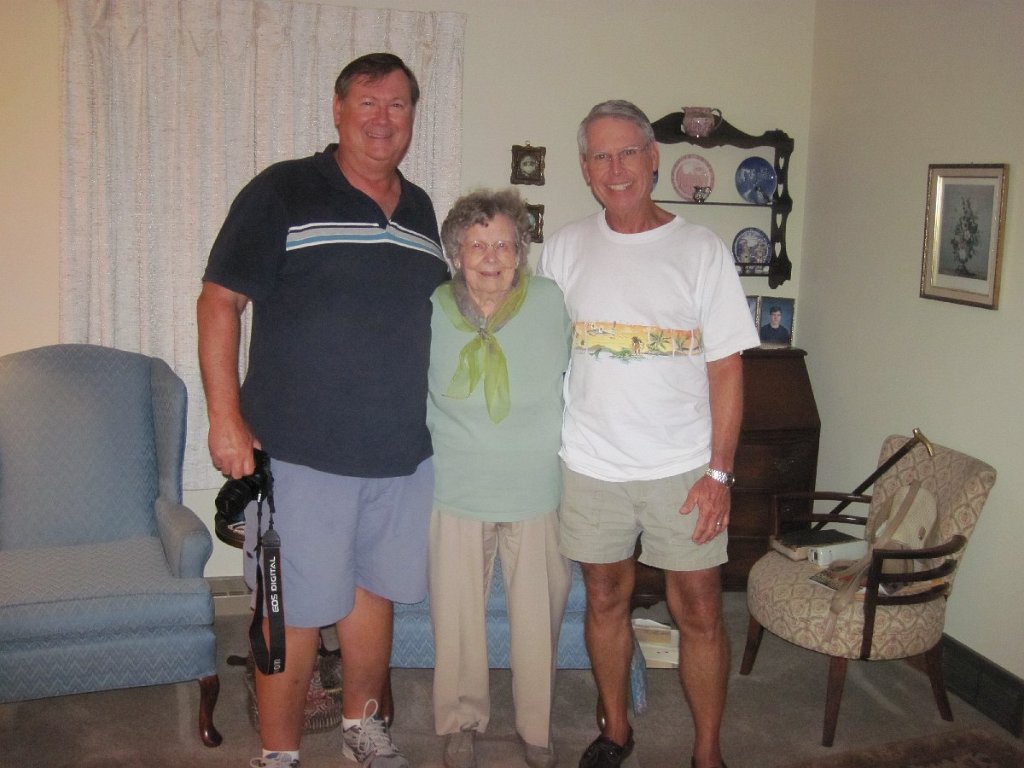 009-Rich, Aunt Ruth, & Roger.jpg